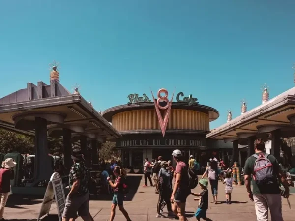 Vintage 1968 Disneyland photo features a mysterious man in a T-shirt, shorts, and sunglasses—netizens wonder: Is he a time traveler?